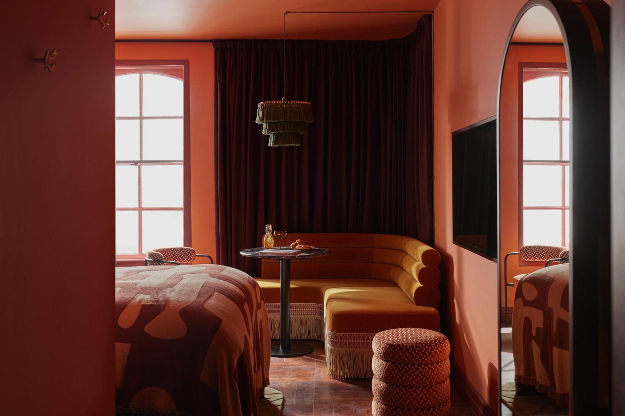 Ember Locke Kensington Hotel London Exterior photo