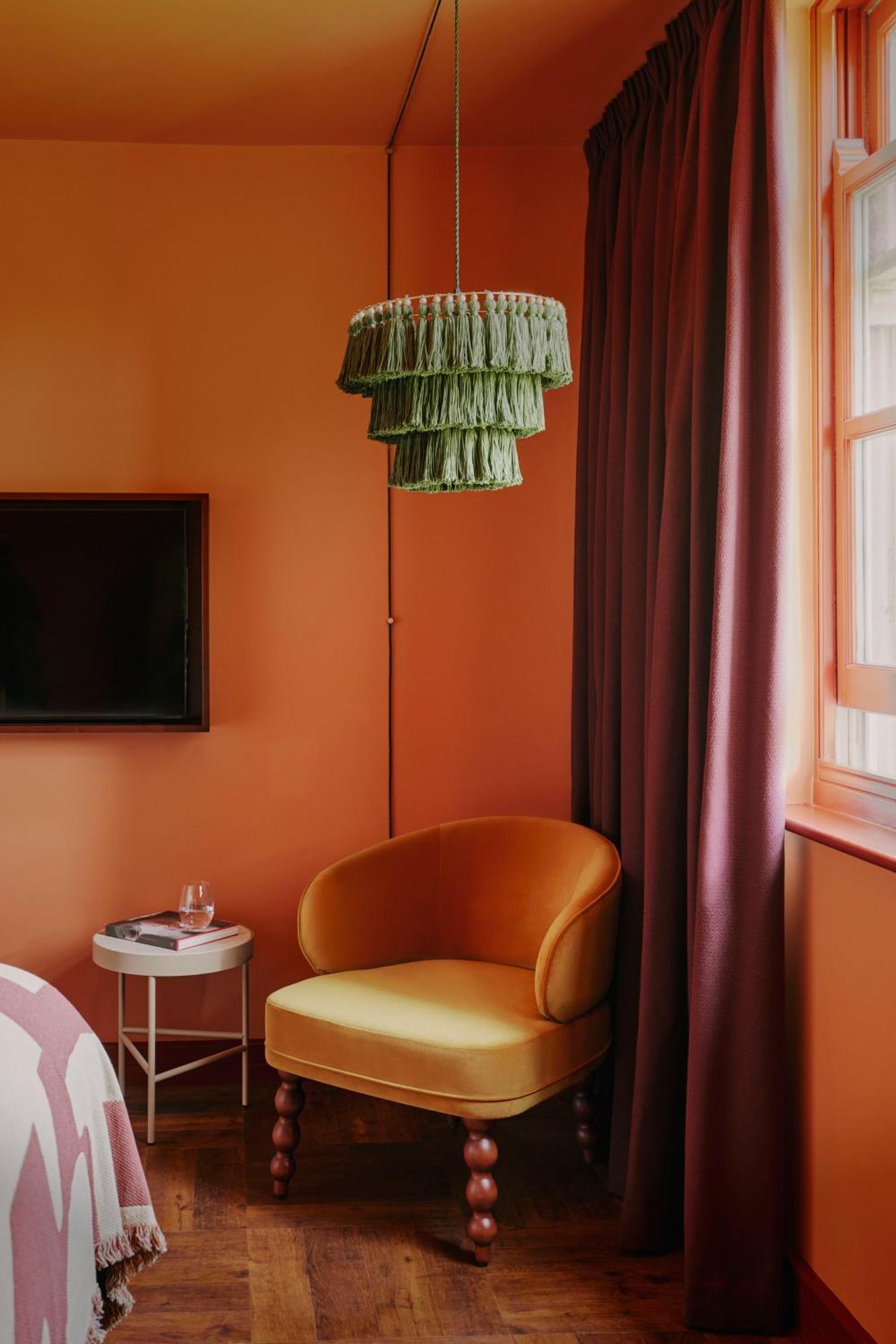 Ember Locke Kensington Hotel London Exterior photo