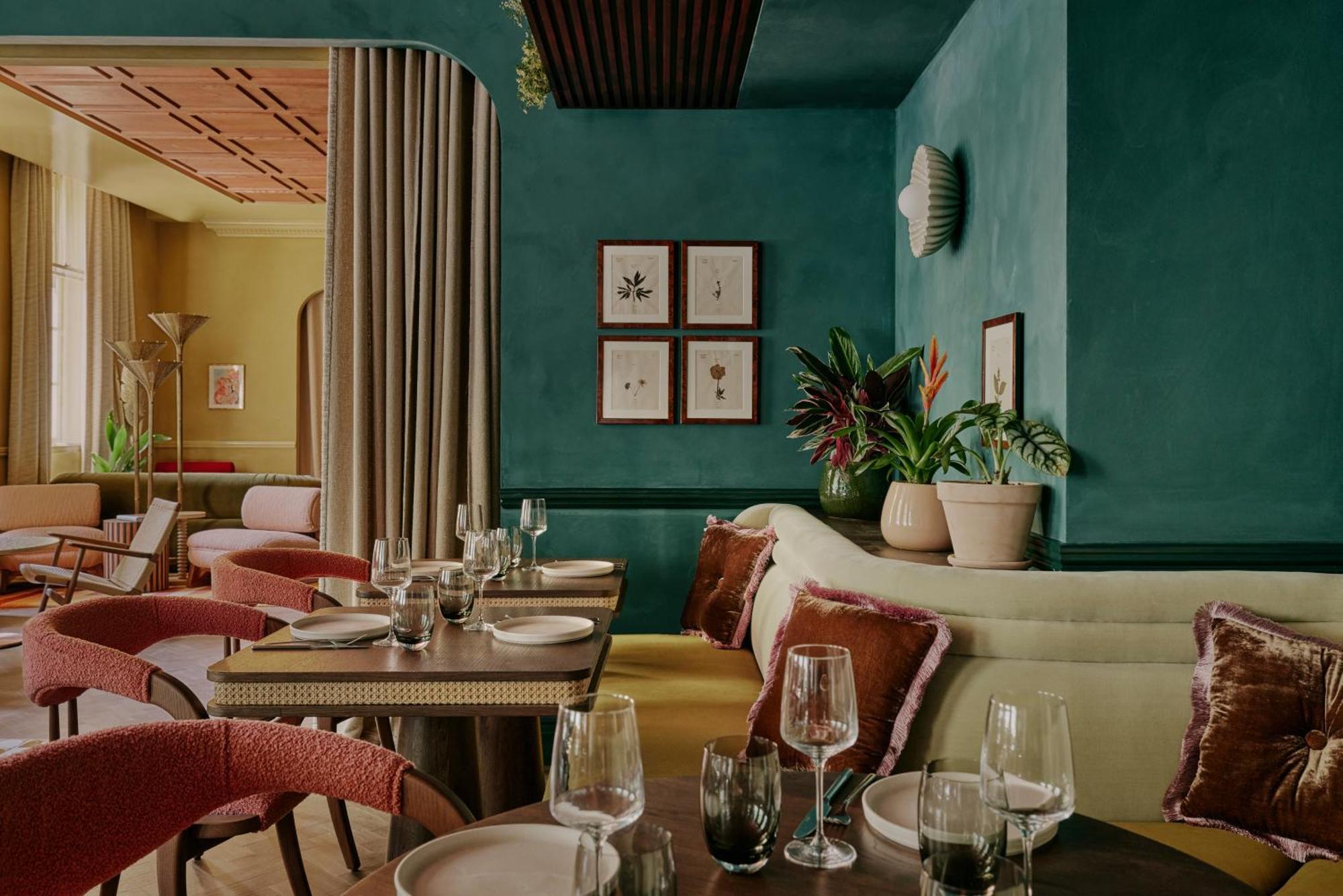 Ember Locke Kensington Hotel London Exterior photo