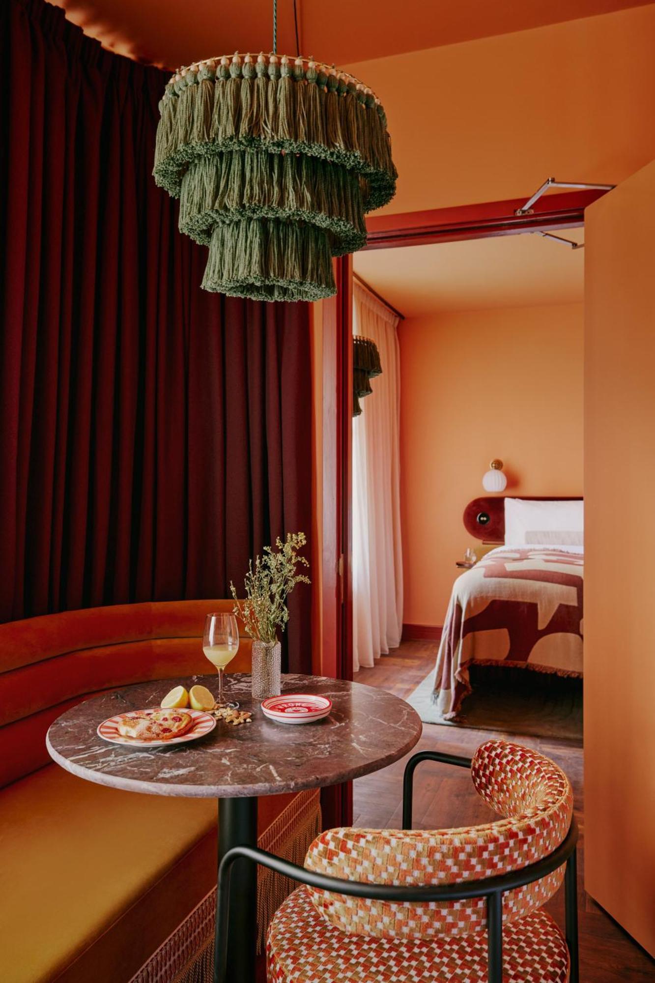 Ember Locke Kensington Hotel London Exterior photo