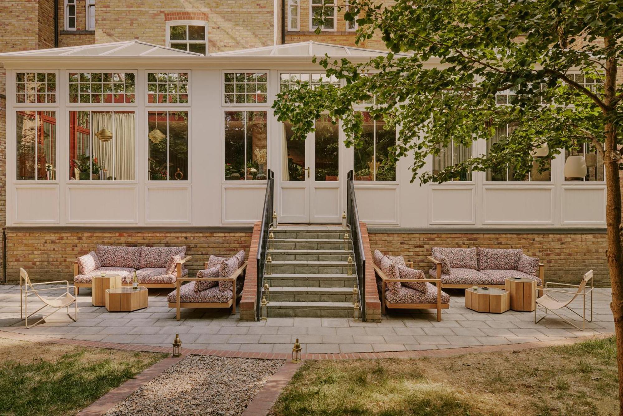 Ember Locke Kensington Hotel London Exterior photo
